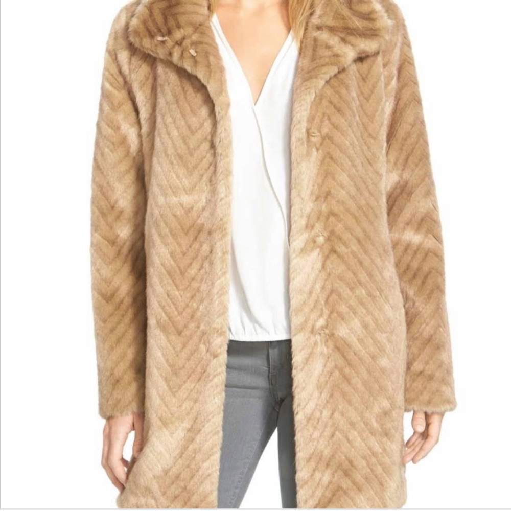 NWT Ellen Tracy faux fur jacket
